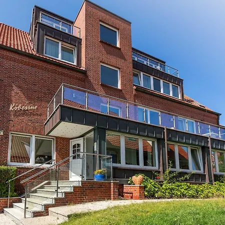 فندق Haus Koebesine 11